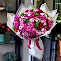 Hüsnü Yusuf Çiçek Buketi